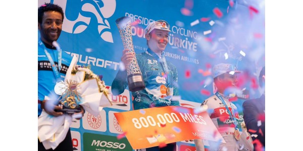 DSM Racing skinner i Tour of Türkiye, Frank van den Broeck vinder det samlede mesterskab